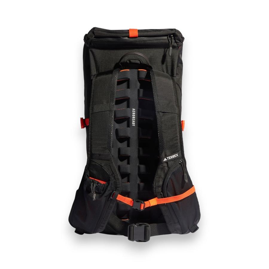 Mochila Montañismo Adidas Terrex Rain.Rdy 31.5 Litros Negro