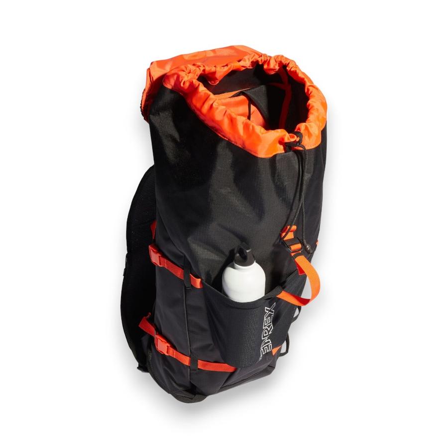 Mochila adidas trekking online