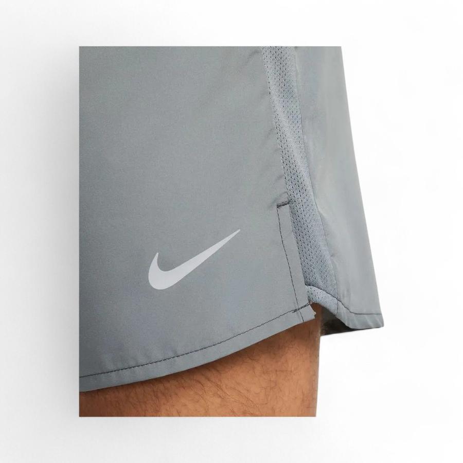 Short Running Hombre Nike Challenger Gris