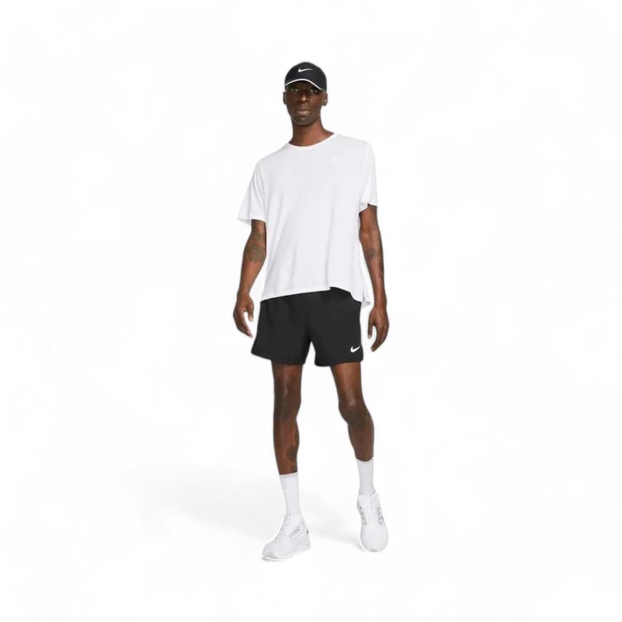 Short Deportivo Hombre Nike Challenger Negro
