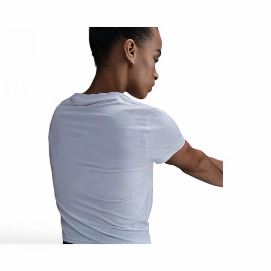 Polera Mujer Nike One Classic Manga Corta Twist Blanco